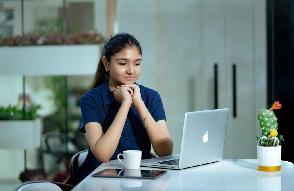 5 Essential AI Skills Everyone Needs by 2030 (Future of Work Blueprint)